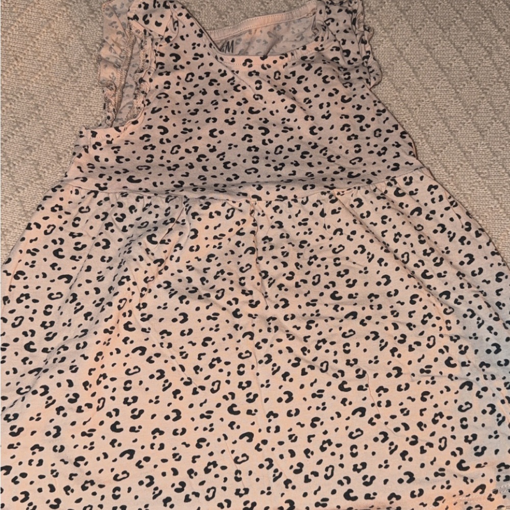 H&M Light Pink Leopard Print Ruffled Sleeve Dress